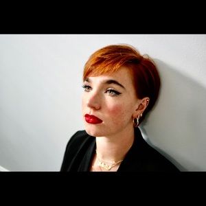 Meet your Posher, Juliette